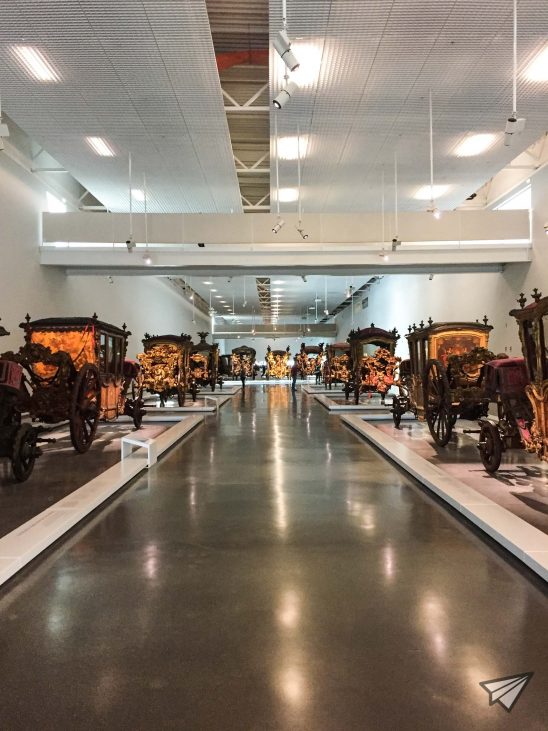 Museu Nacional dos Coches room