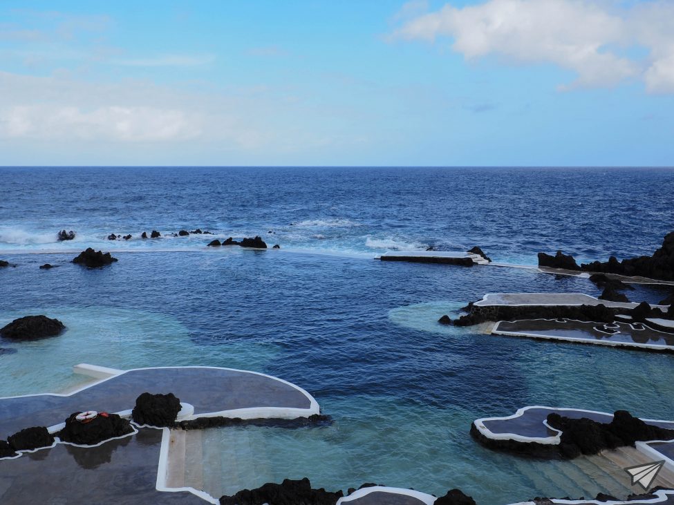 Натурални басейни в Porto Moniz