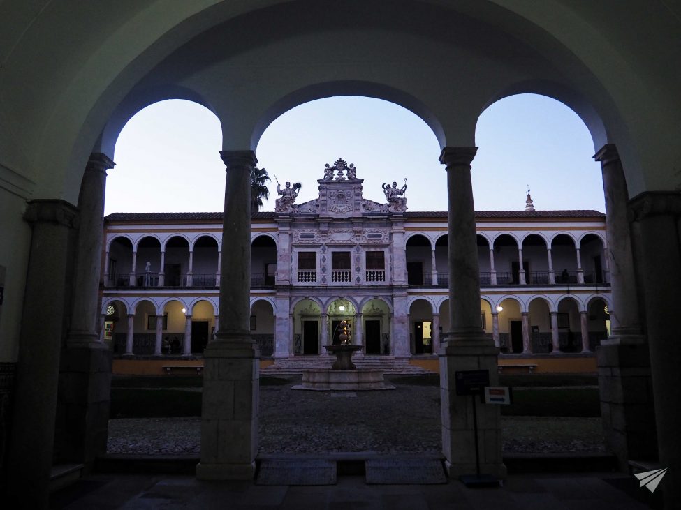 One-day trip to Evora